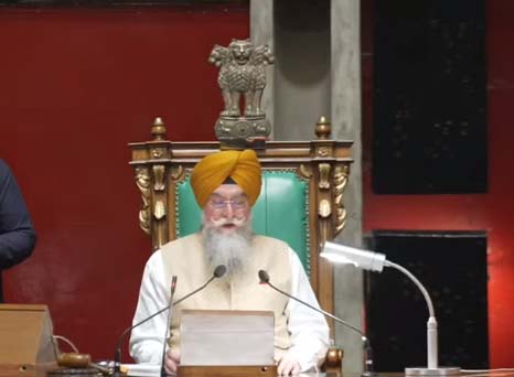 Live… विधानसभा के आखिरी दिन बवाल! काले पटके पहनकर पहुंचे कांग्रेस विधायक, एंट्री विवाद पर स्पीकर बोले-होगी जांच